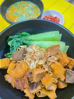Hình ảnh Mì trộn phá lấu