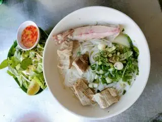 Hình ảnh Bún cá ngừ - mực
