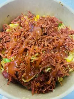 Hình ảnh Mì Trộn Rau Củ Bò Khô ( Chọn Vị Bên Dưới Giúp Quán)