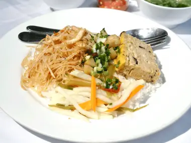 Hình ảnh cơm bì chả