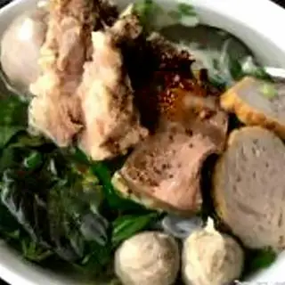 Hình ảnh Mì thập cẩm lớn