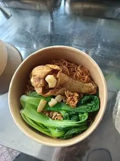 Hình ảnh Mì trộn đùi gà 