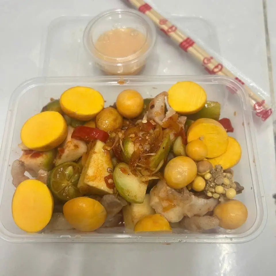 Hình ảnh chân gà rút xương xã tắc MIX trứng non