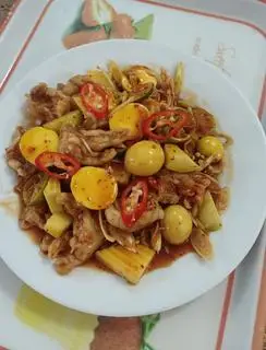 Hình ảnh Chân gà mix trứng non sốt Thái - Hộp 800g