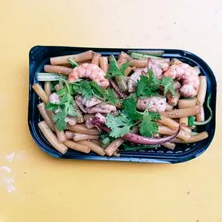 Hình ảnh Nui Xào Hải Sản Tươi Ngon 