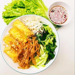 Hình ảnh Bún Nước Tương Đậu Sườn Chay
