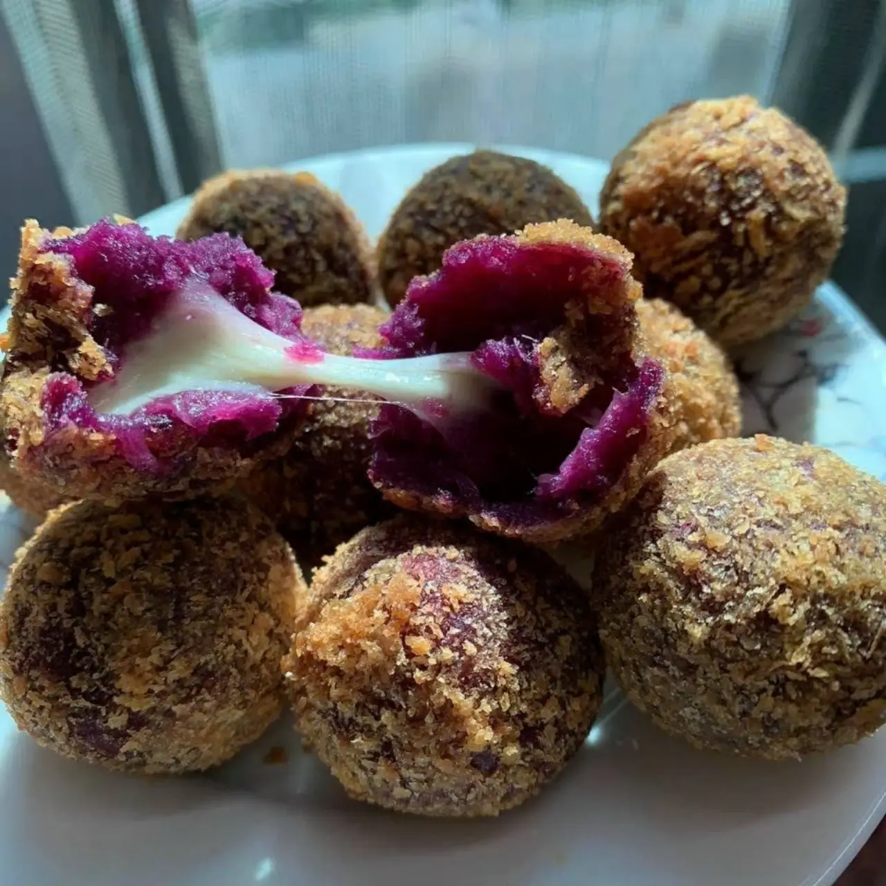 Hình ảnh khoai tím nhân phô mai 