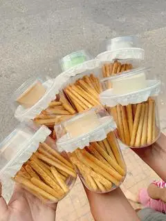Hình ảnh Bánh que chấm kem cheese
