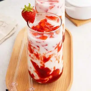 Hình ảnh Sữa Chua Mix Dâu