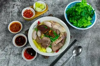 Hình ảnh Tô thịt phèo Hoành Thánh Lá ( Nui, Hủ Tiếu, Mì, Bánh Canh, Bún Gạo )