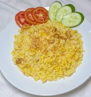 Hình ảnh Cơm chiên tỏi trứng ốp la
