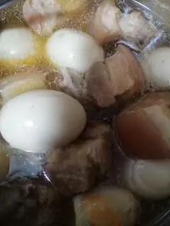 Hình ảnh cơm tấm thịt kho trứng 