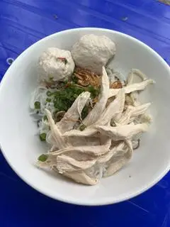 Hình ảnh Mì mọc - gà xé