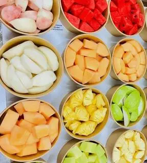 Hình ảnh Trái cây gọt sẵn hộp 1 món