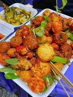 Hình ảnh Cá viên chiên sốt mắm tỏi - size lớn