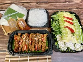 Hình ảnh Thịt xiên nướng cuốn bánh tráng - phần 2 người