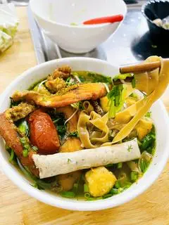 Hình ảnh Bánh đa cá - giò