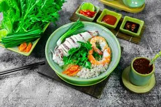 Hình ảnh Hủ tiếu hải sản lớn