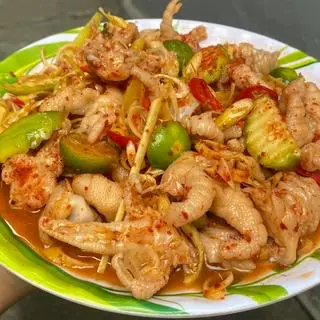 Hình ảnh Chân gà sốt thái mix cóc - xoài size vừa