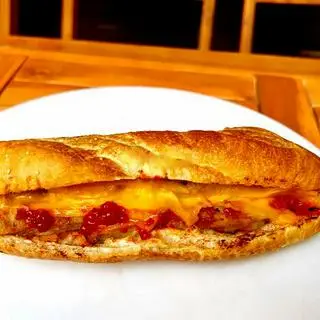 Hình ảnh Bánh mì pate gà phô mai 