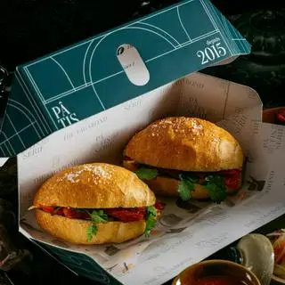 Hình ảnh Combo 2 Bánh Mì PaTê Nấm và Xá Xíu Chay
