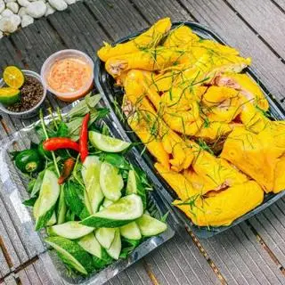 Hình ảnh Gà Ủ Muối Nguyên Con 
