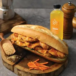 Hình ảnh Combo Bánh mì Gà nướng kiểu Nhật và Đồ uống