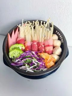 Hình ảnh Mì Tomyum Bò Cuộn Kim Châm & Trứng