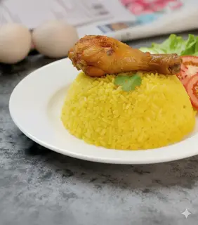 Hình ảnh Cơm đùi gà mắm tỏi