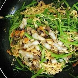 Hình ảnh mì xào ốc móng tay hai gói