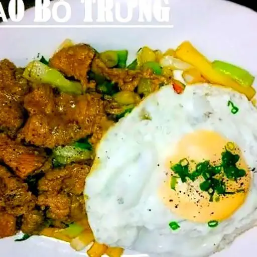 Hình ảnh Nui xào bò - trứng ốp la