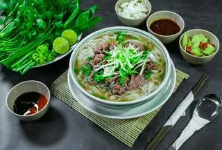 Hình ảnh Phở bò tái