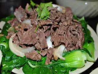 Hình ảnh đĩa cải bò xào hành tây cần tây