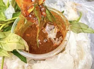 Hình ảnh HOT HOT Bánh tráng dẻo phơi sương chấm sốt chú Út