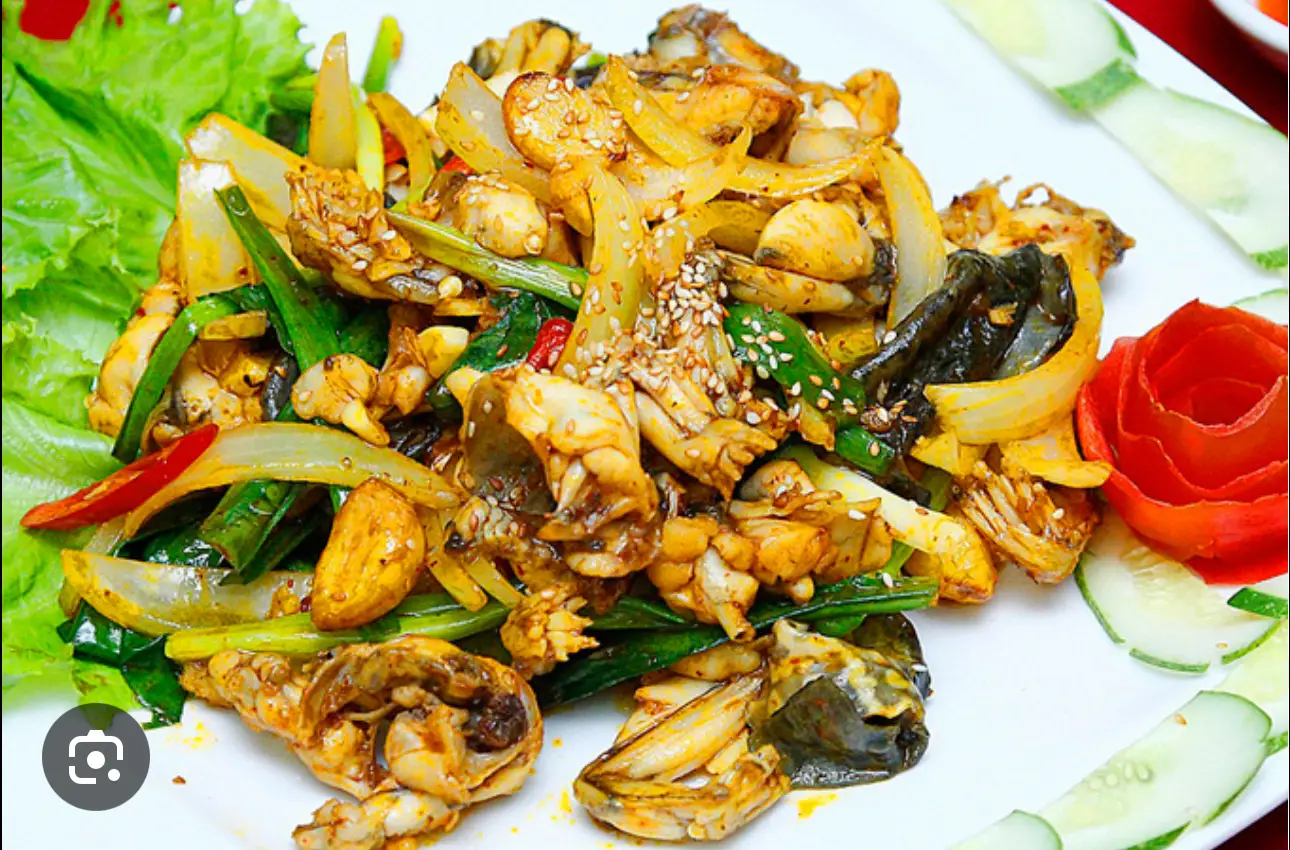 Hình ảnh Cơm ếch xào sa tế 