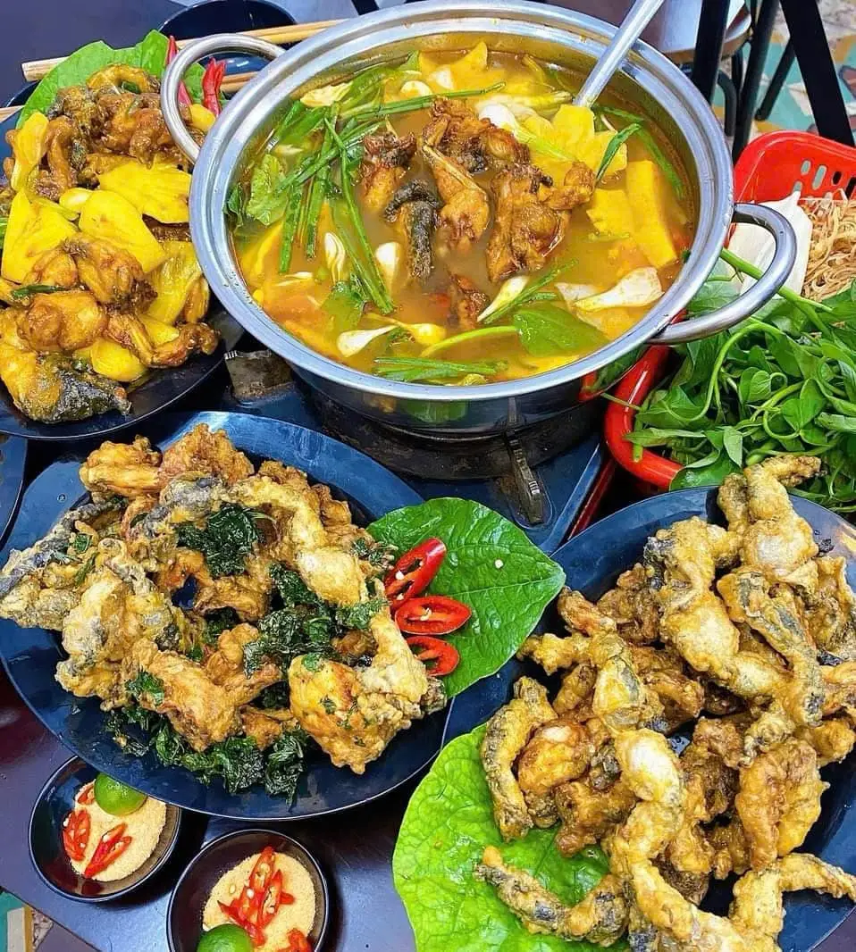 Hình ảnh SÉT LẨU ẾCH 3 NGƯỜI