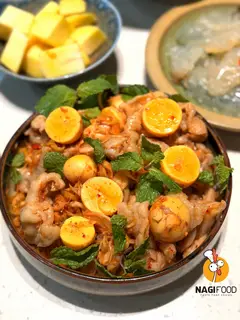 Hình ảnh Chân gà sốt Thái mix trứng non (không xoài) size lớn