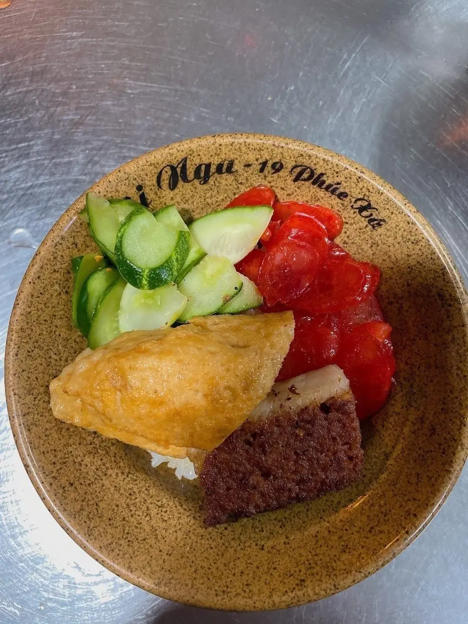 Hình ảnh Xôi pate - chả - lạp xưởng
