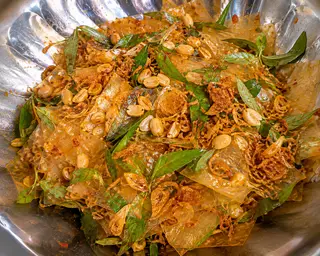Hình ảnh Bánh tráng trộn chay