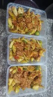 Hình ảnh Chân gà rút xương sốt Thái