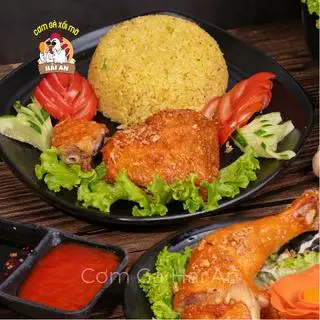 Hình ảnh Cơm Gà Xốt Mắm Tỏi ( Đùi/Má đùi )