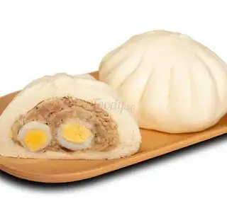 Hình ảnh Bánh bao nhân thịt heo 2 trứng cút