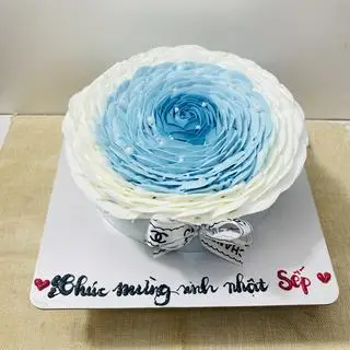 Hình ảnh Bánh kem size 18 ( hoa hồng đại tone xanh)