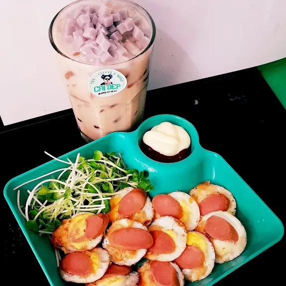 Hình ảnh Bánh trứng cút (Set 10 bánh) + Trà sữa full topping (size L)