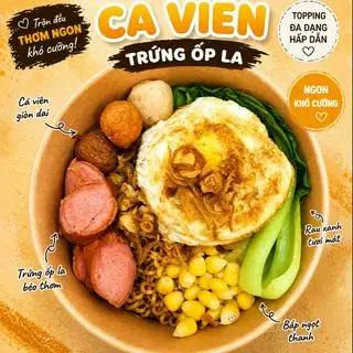 Hình ảnh Mì trộn cá viên + trứng ốp la