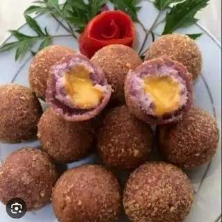 Hình ảnh khoai môn lệ phố 