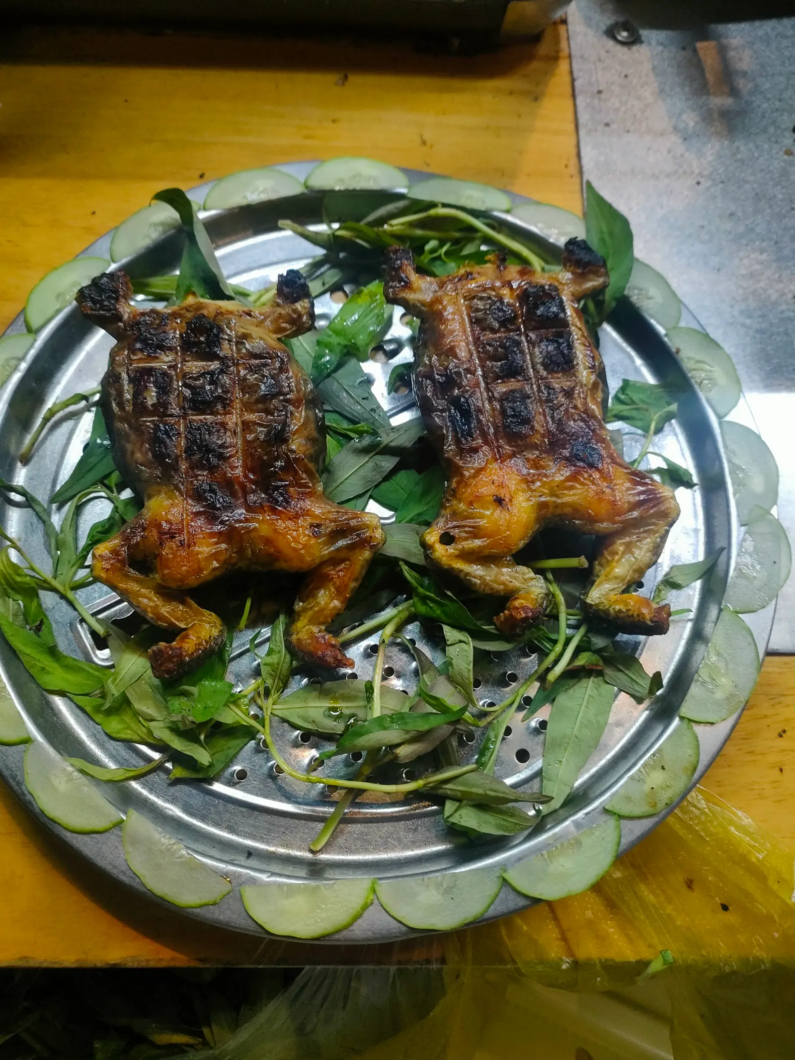 Hình ảnh ếch nướng khmer 