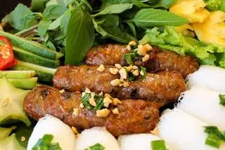 Hình ảnh Bò nướng mỡ chài 