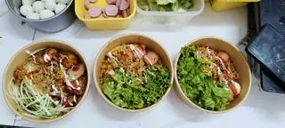 Hình ảnh Nui sốt thịt bầm xúc xích 