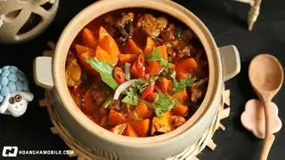 Hình ảnh Cơm bò sốt vang 